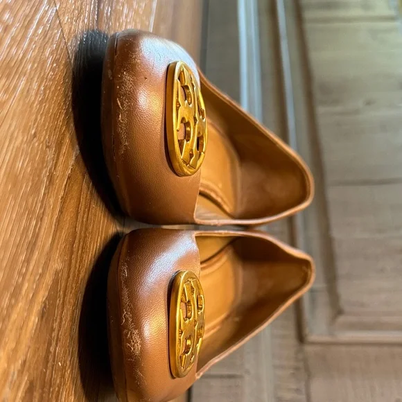 Tory Burch Brown Flats with Gold Emblem - Picture 3 of 7